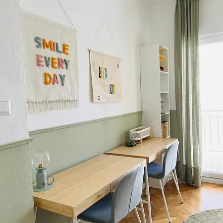 Seaside Apartment *